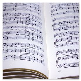 Ch&oelig;ur et instruments en c&eacute;l&eacute;bration